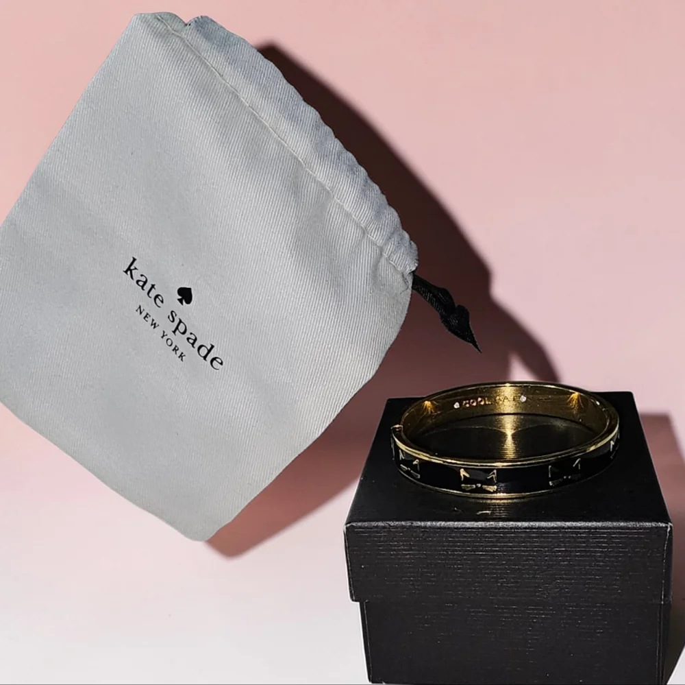 Kate Spade “Cool Cat” Hinged Bangle Black Enamel Gold Cat Face Bracelet EUC - Picture 2 of 7